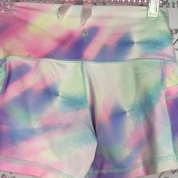 Pop flex active shorts cotton candy tie dye 🍭 pockets on sides pastel rainbow 🌈 - Picture 4 of 8